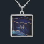 Agate Navy Blue Gold Gemstone Marmor Individuelle  Sterling Silberkette<br><div class="desc">Monogram Name Agate Navy Blue Gold Edelstein Marble Geode Glitzer Sparkle Personalisiert Geburtstag - Geburtstag oder Hochzeitsgeschenk / Beißig - Fügen Sie Ihren Brief / Name - Text oder Entfernen - Make Your Special Gift - Neu formatieren und verschieben oder entfernen und hinzufügen / Elemente mit Anpassungstool. Design von MIGNED....</div>