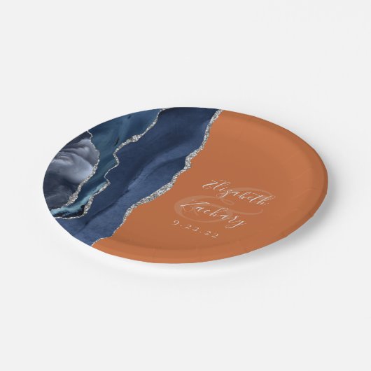 Agate Navy Blue Silver Burnt Orange Wedding Pappteller (Schrägansicht)