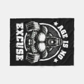 Age Is No Excuse Gorilla Weightlift Gym Quotes Gym Fleecedecke (Vorderseite (Horizontal))