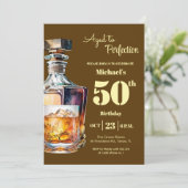 Aged to Perfection Men's 50th Whiskey Birthday  Einladung (Stehend Vorderseite)
