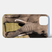 Aggressiv posierender Elefant Case-Mate iPhone Hülle (Rückseite (Horizontal))