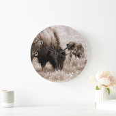 Agressiver Bison und schwarzer Wolf Große Wanduhr (Zuhause)