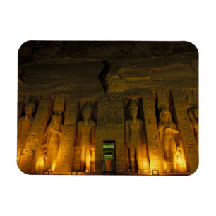 Ägypten, Abu Simbel, beleuchtete Fassade von Klein Magnet