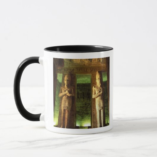 Ägypten, Abu Simbel, Statue Ramesses II, Tasse (Links)