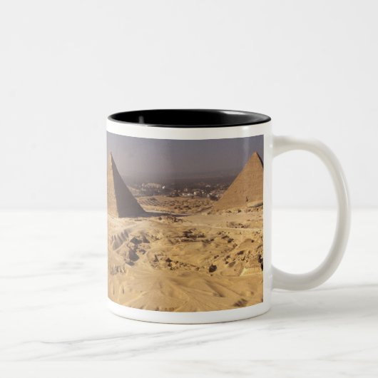 Ägypten, Pyramiden in Gizeh, Ghafre, Khufu, Menkau Zweifarbige Tasse (Rechts)