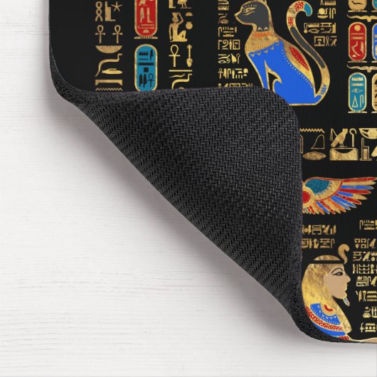 Ägyptische Hieroglyphen und Gottheiten auf schwarz Mousepad (Ecke)