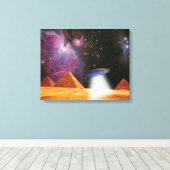 Ägyptische Pyramiden Gizeh trifft Raum und UFO Leinwanddruck (Insitu (Holzboden))