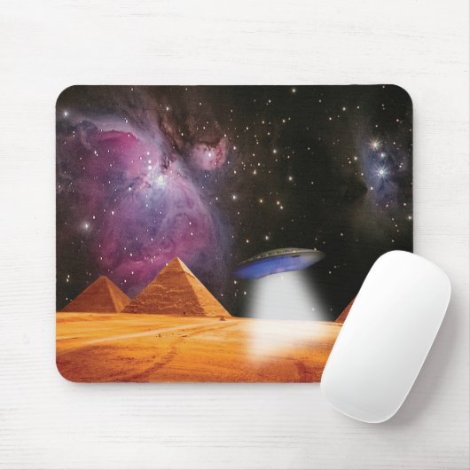 Ägyptische Pyramiden Gizeh trifft Raum und UFO Mousepad (Mit Mouse)