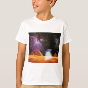 Ägyptische Pyramiden Gizeh trifft Raum und UFO T-Shirt