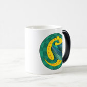 Ägyptische Winged Serpent-Tasse Verwandlungstasse (VorderseiteRechts)