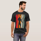 Ägyptischer Gott Anubis Retro Ägypten Hieroglyphen T-Shirt (Vorne ganz)