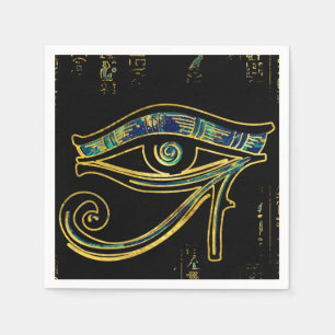 Ägyptisches Auge von Horus auf Hieroglyphen und Serviette