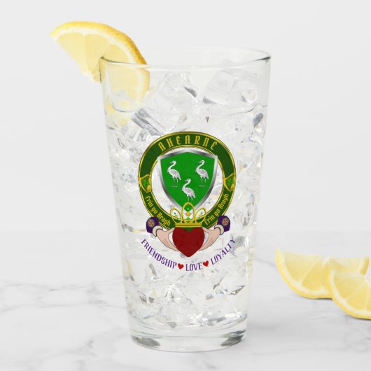 Ahearne Irish Shield & Claddagh Beer Glas (Vorderseite Ice)