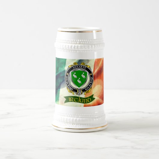 Aherne Personalisiertes irisches Abzeichen mit iri Bierglas (Mittel)