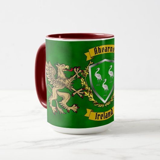 Aherzne Irish Shield & Griffins Personalisiert Tasse (Vorderseite Links)