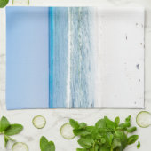 Ähnlicher weißer Sandstrand und türkisblaues Meer Küchentuch (Gefaltet)