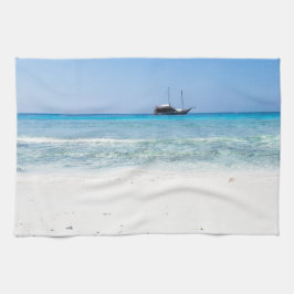 Ähnlicher weißer Sandstrand und türkisblaues Meer Küchentuch