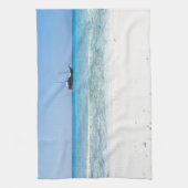 Ähnlicher weißer Sandstrand und türkisblaues Meer Küchentuch (Vertikal)