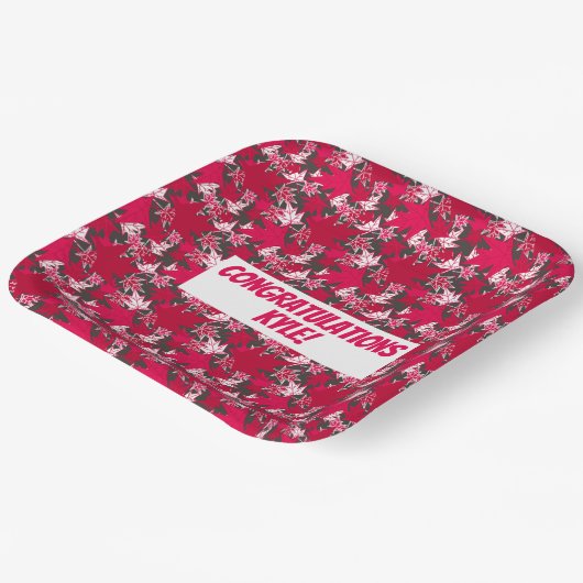 Ahorn-Blätter auf einem Kohlepapier-Hintergrundpap Pappteller (Gewinkelt)