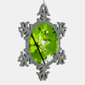 Ahorn-Blätter mit Regentropfen Schneeflocken Zinn-Ornament (Links)