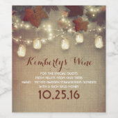 Ahorn-Blätter und String-Lights Rustische Hochzeit Weinetikett (Einzelnes Label)