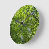 Ahorn im Frühling Runde Wanduhr (Winkel)