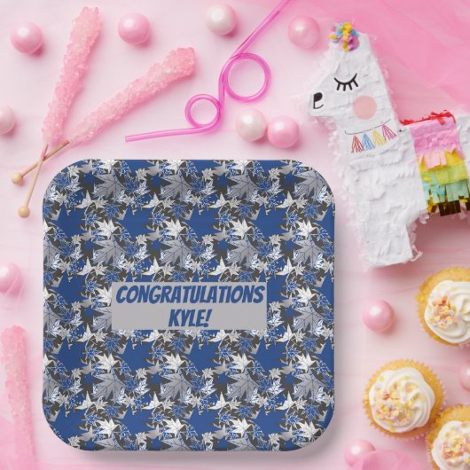 Ahorn Verlasse Blau auf kohlebeständigem Hintergru Pappteller (Party)