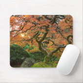 Ahornbaum im japanischen Garten im Herbst Mousepad (Mit Mouse)