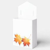 Ahornpaare auf einem Vorgeschmack Geschenkschachtel (Geöffnet)