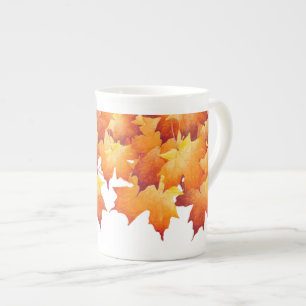 Ahornpaare auf einer Knochen-China-Tasse Porzellantasse