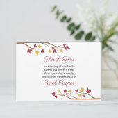 Ahornzweigbeerdigung Dank Karte (Stehend Vorderseite)