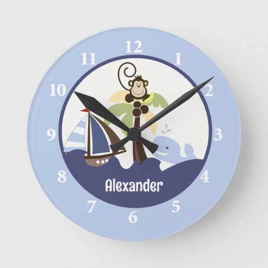 Ahoy Mate Monkey Whale Wall Clock Add a Name Runde Wanduhr (Vorderseite)