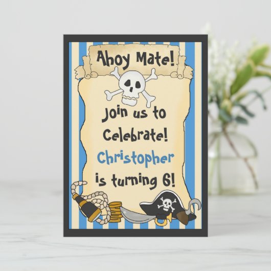 Ahoy Mate! Pirate Skull n Crossbones Blue Birthday Einladung (Stehend Vorderseite)