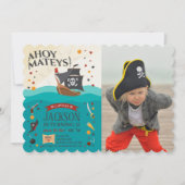Ahoy Mateys Pirate Birthday Foto Einladung (Vorderseite)