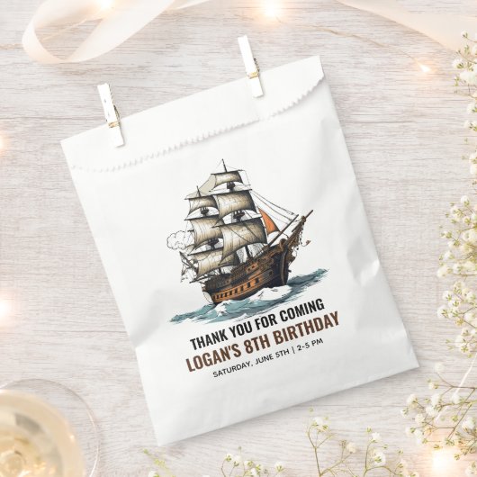 Ahoy! Piratenschiff 8. Geburtstag Geschenktütchen (Ausgeschnitten)