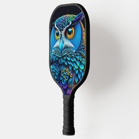 Ai generierte farbenfrohe Owl Pickleball Schläger (Links)