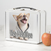 AI-generierter Hund 01 "T-Shirt hee hee" Metall Brotdose (Beispiel)