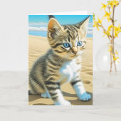 AI Gray Tabby Kitten spielt am Strand Karte (Gelbe Blume)