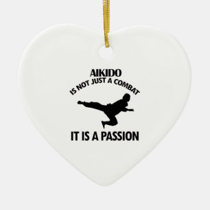 AIKIDO trägt Entwürfe zur Schau Keramikornament