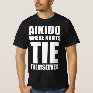 Aikido, wo die Knoten Krawatte selbst T-Shirt