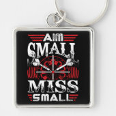 Aim Small Miss Small Premium Dart Schlüsselanhänger (Vorne)