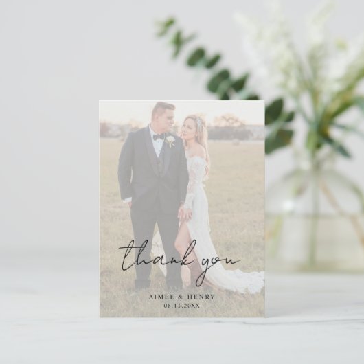 Aimee Rustic Script Moderne Hochzeit Postkarte (Stehend Vorderseite)
