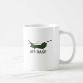 AIR BASE Graphic Tasse mit Bold Military Inspirier