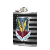 Air Combat Command mit Stahlflagge Flachmann (Links)