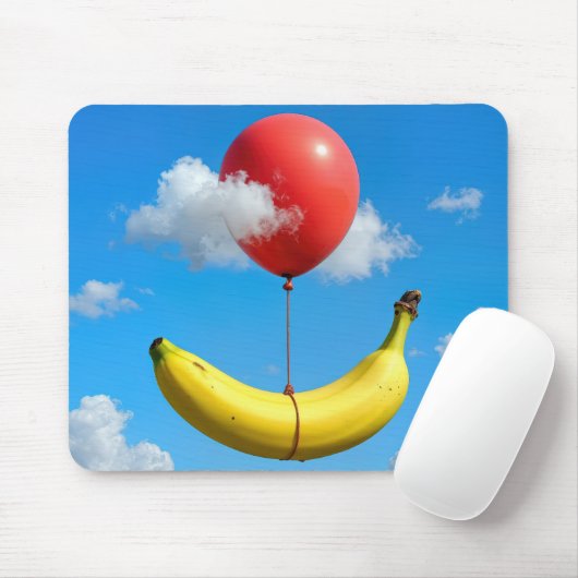 Airborne Banana and Red Balloon Mousepad (Mit Mouse)