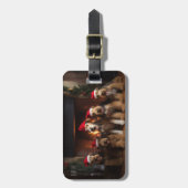 Airedale am Feuerplatz Weihnachten Gepäckanhänger (Vorderseite vertikal)