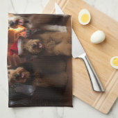 Airedale am Feuerplatz Weihnachten Geschirrtuch (Viertel Falte)