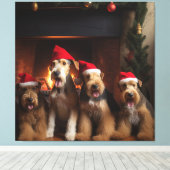 Airedale am Feuerplatz Weihnachten Leinwanddruck (Insitu (Holzboden))