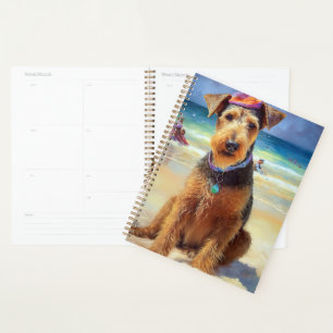 Airedale am Strand, Sommergeschenk für Hundebesitz Planer
