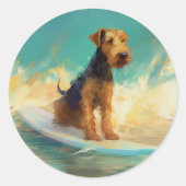 Airedale Beach Surfgrafik Runder Aufkleber (Vorderseite)
